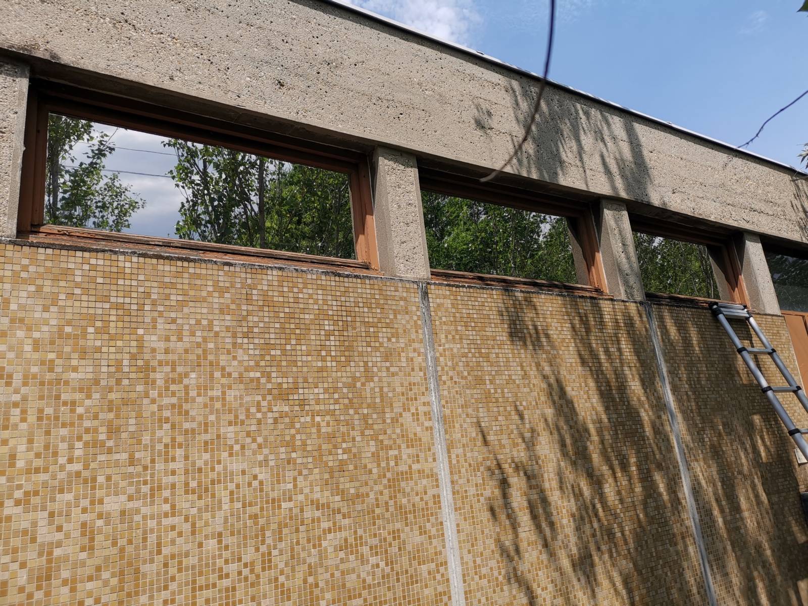 Pose de film teinté sur fenêtre pour protection solaire Valence 26 Drôme