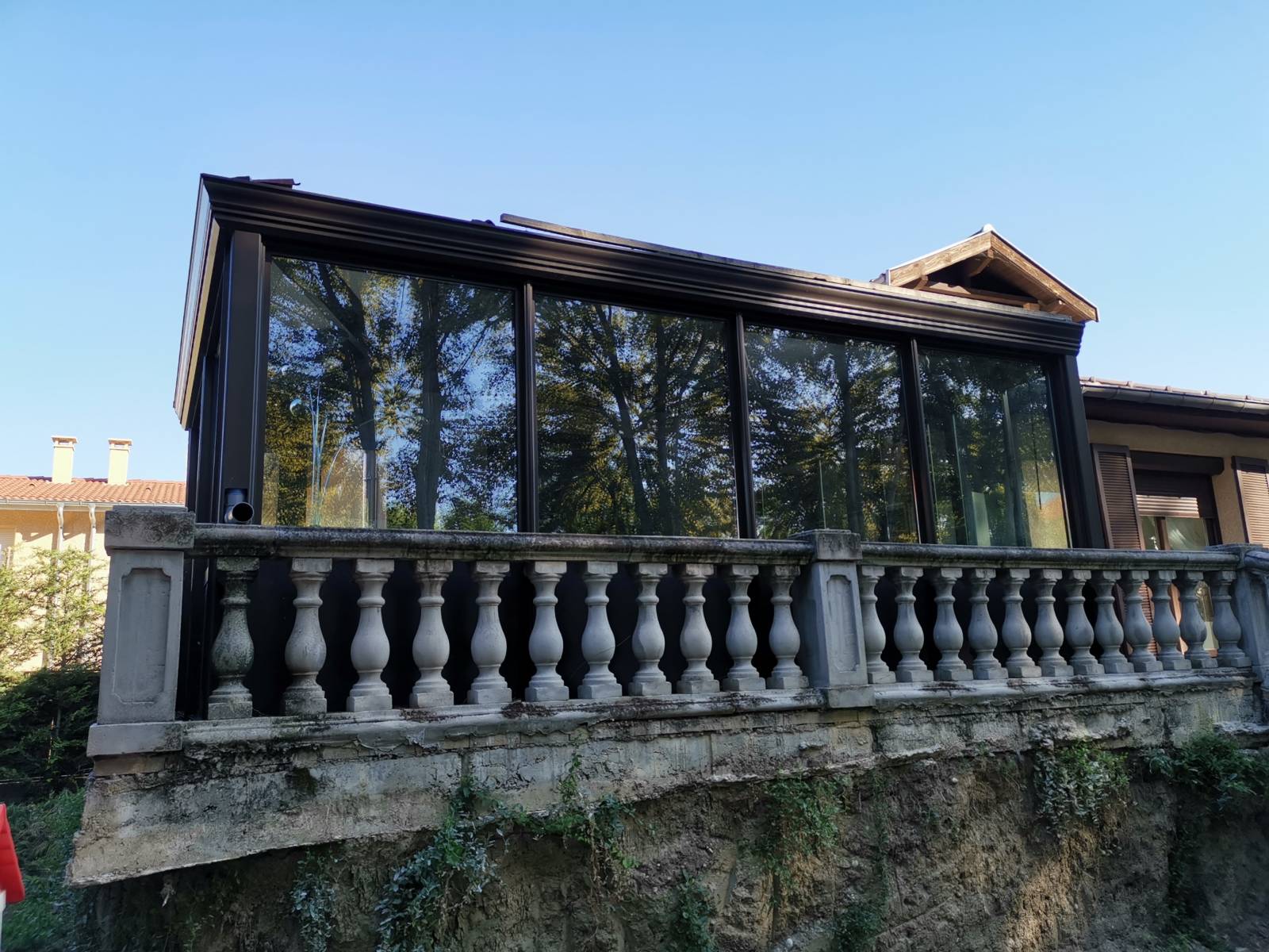 Entreprise pour pose de film anti-effraction Annecy 74 Haute Savoie