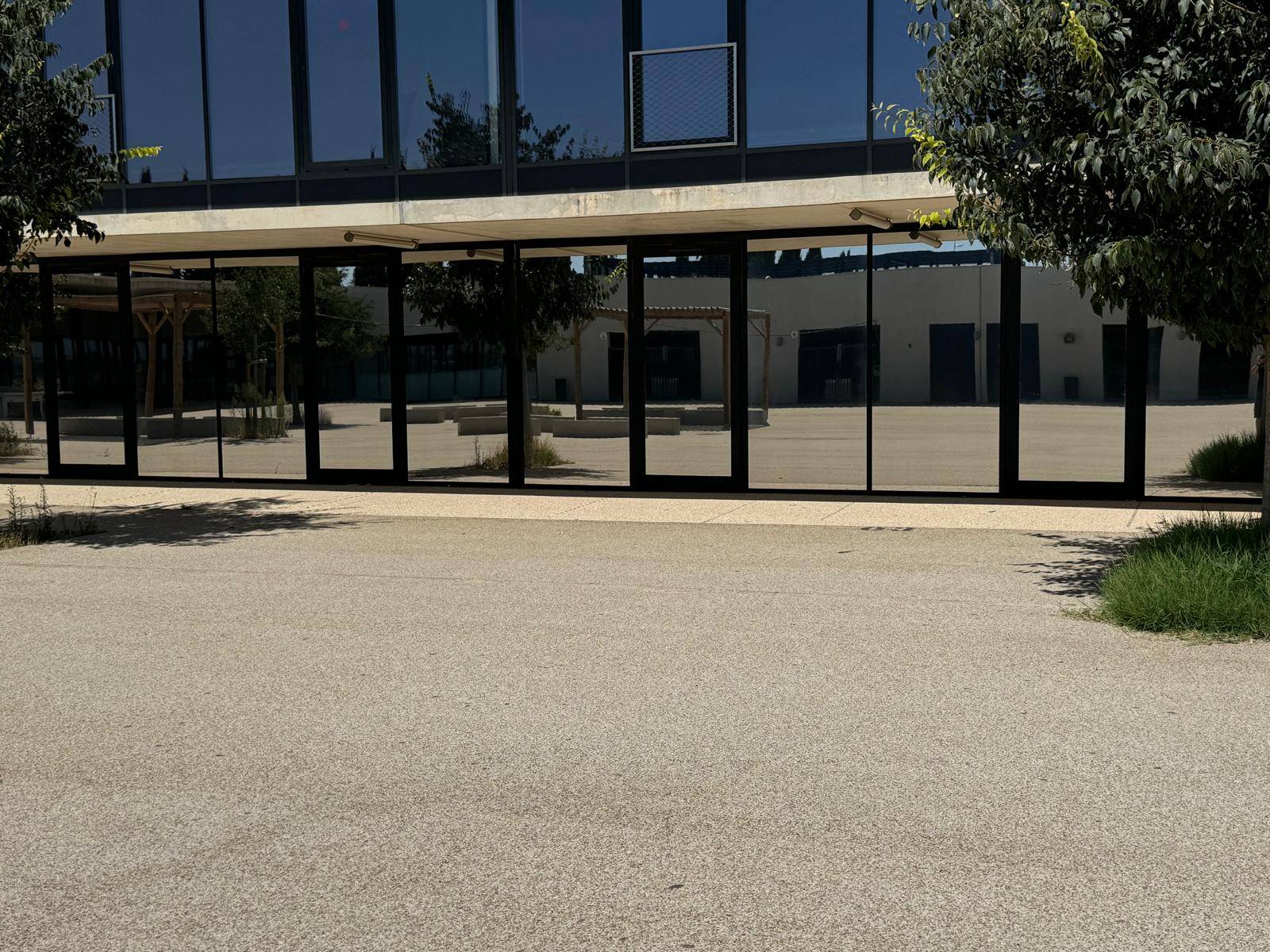 Vitres conformes au plan de prévention et mise en sûreté dans le Gard