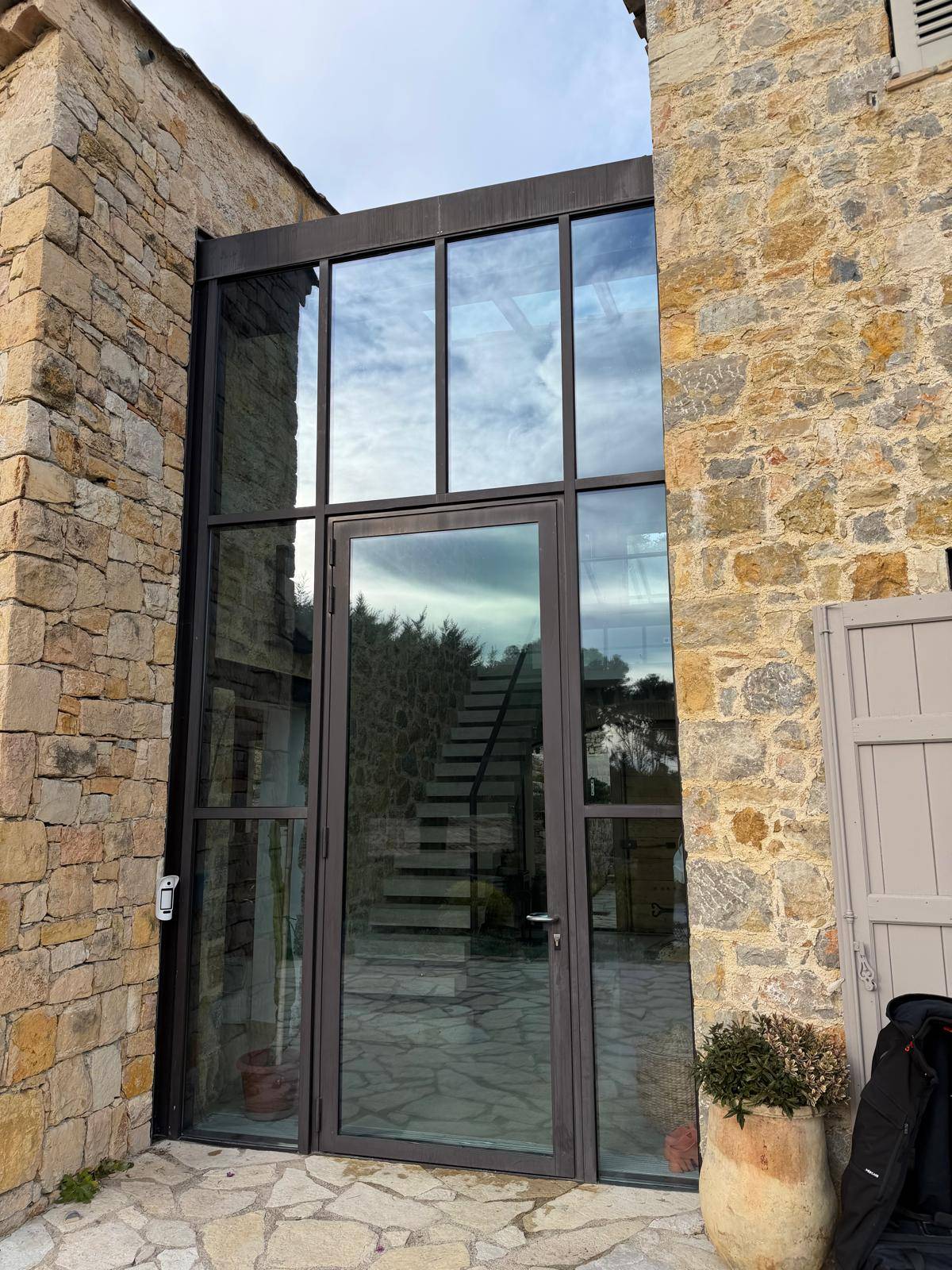 Film de protection solaire sur mesure pour particulier dans le 06