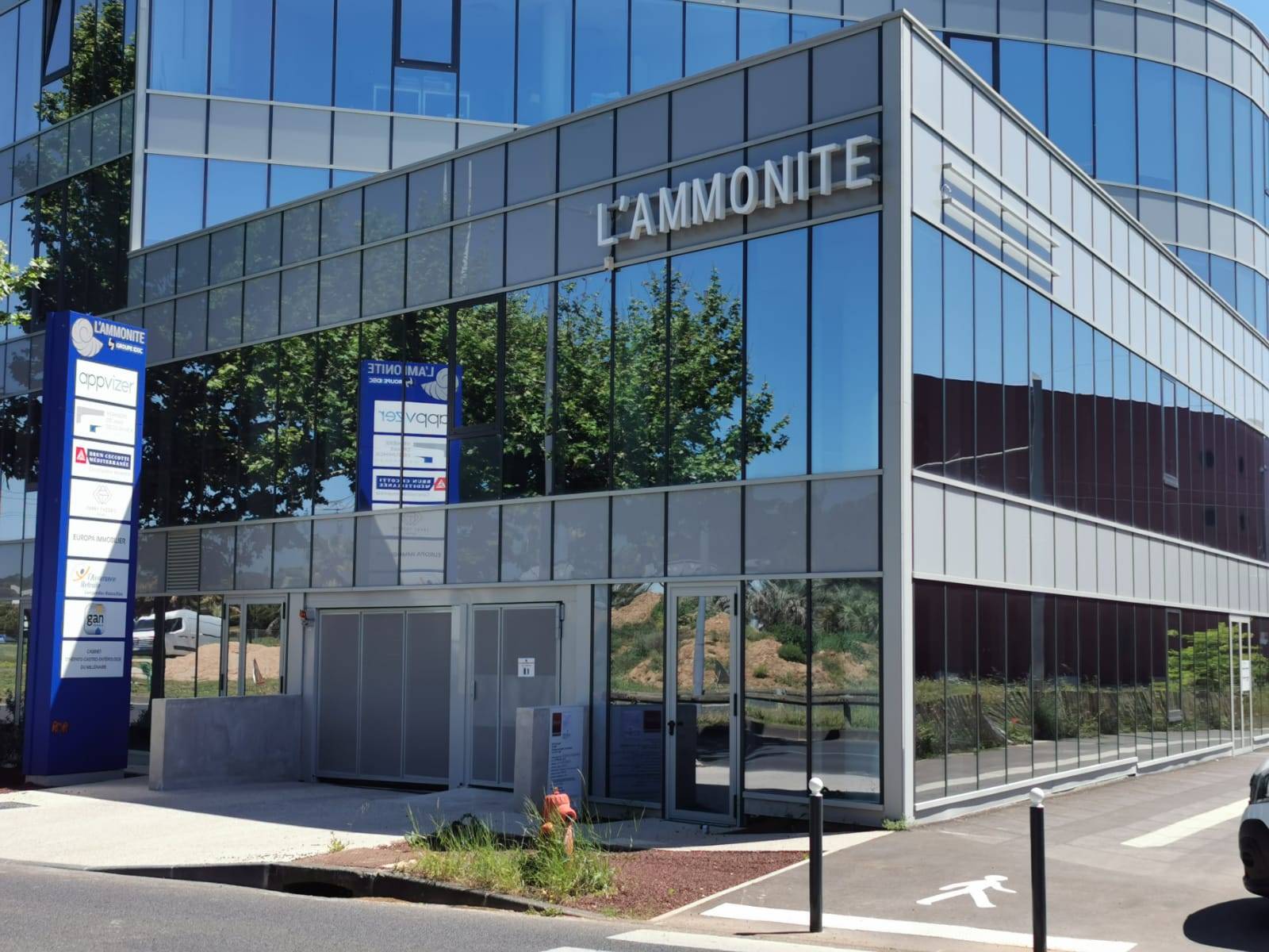 Protection solaire des vitrages des bureaux de la CARSAT, Montpellier, 34000