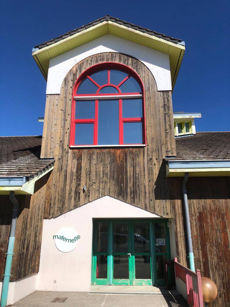 Faire poser des films pour fenêtre anti-regard transparent et sur-mesure Annecy 74 Haute Savoie