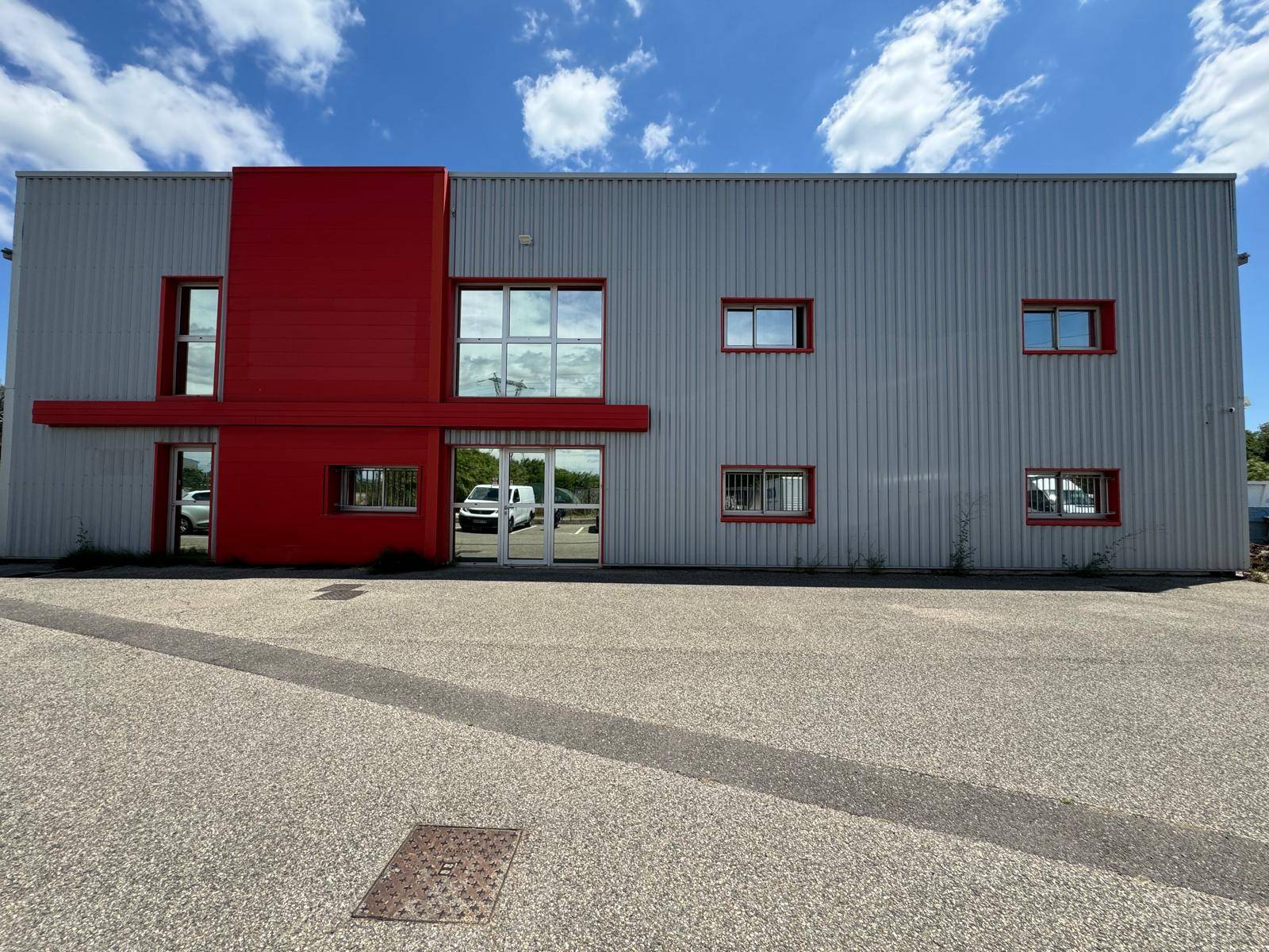 Installation de films de contrôle solaire pour des professionnels dans la Drôme