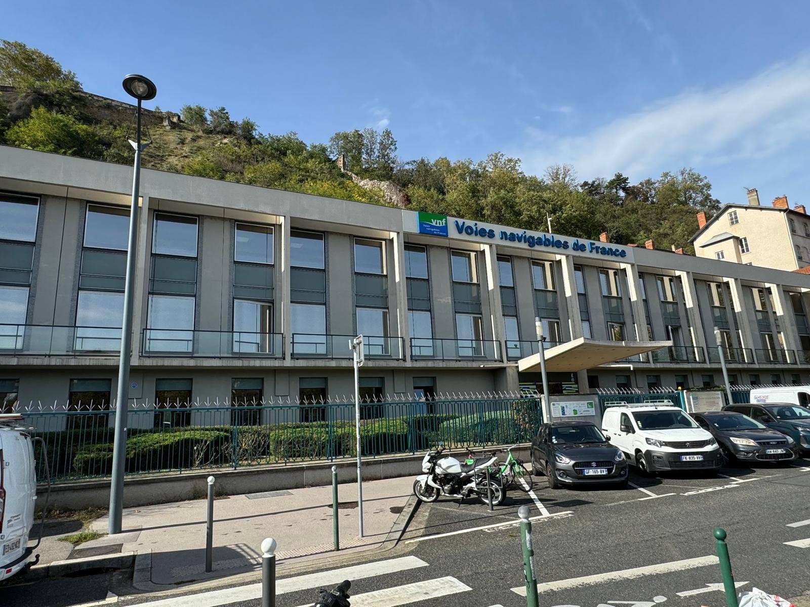 Films de contrôle solaire pour réduire la chaleur l'été à Lyon