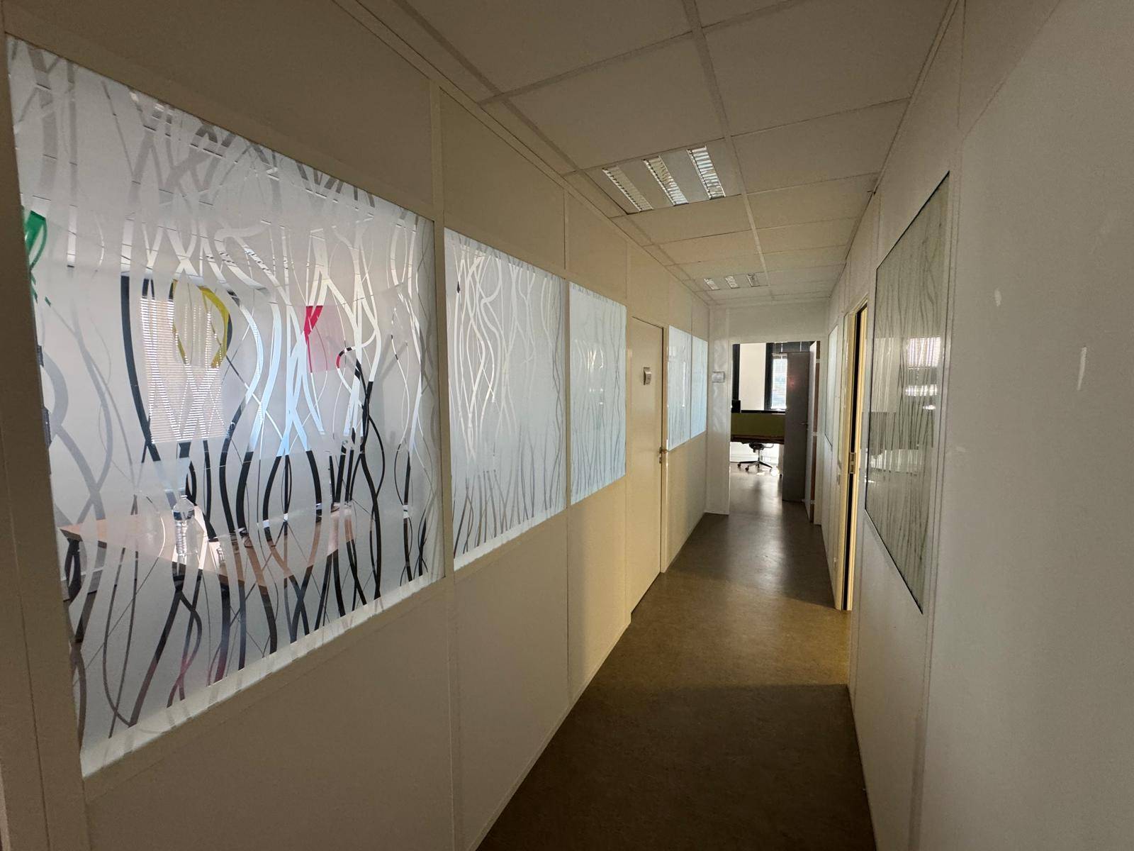 Film décoratif sur mesure pour vitrage existant dans le 07