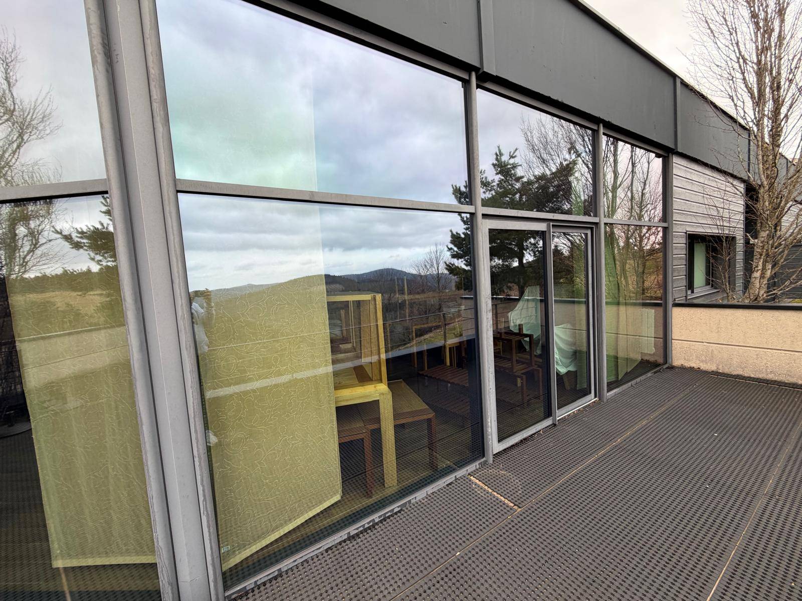 Installation sur mesure d'un film de protection solaire en Haute-Loire 