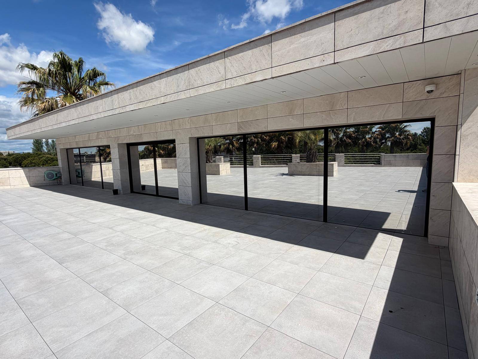 Film de contrôle solaire pour optimiser le confort thermique à Montpellier
