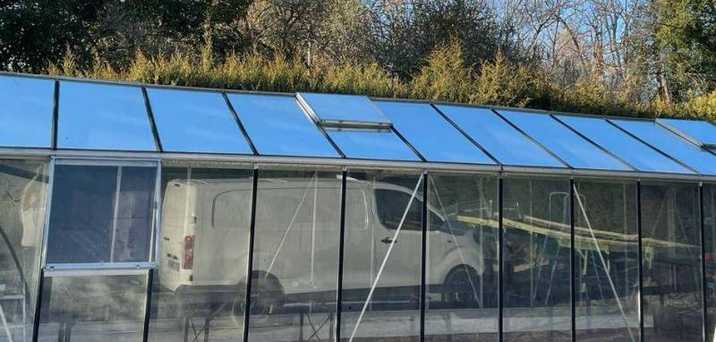 Jusqu'à 91 pour cent de chaleur grâce à la pose de film solaire : illustration sur une verrière près d'Aix en Provence