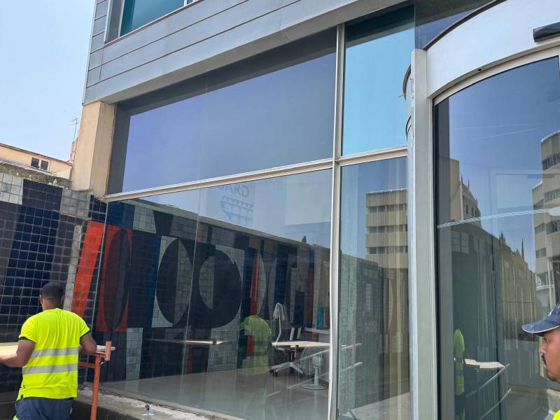 Diminuer la chaleur au sein de l'hôtel départemental du Gard avec le film Clarity 333 XC Solar Screen