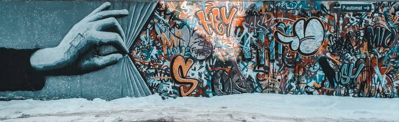 Protection contre les graffitis avec pose de films sur vitrines entre Cannes en PACA et Grenoble en Rhône-Alpes