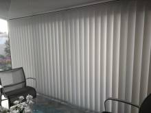 store bande verticale montelimar