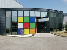 Pose de films anti chaleur sur les devantures en verre de bureaux d'architecte en Drôme-Ardèche
