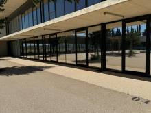 Film de protection solaire avec aspect argent miroir sans tain dans le 30