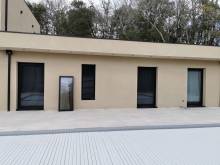 Pose de film sur les fenêtres d'une maison à Montélimar pour rejeter la chaleur